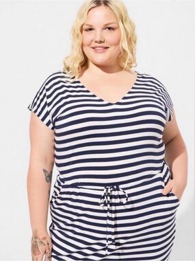 NT Torrid Navy & White Super Soft Striped V-Neck Dolman Midi Dress